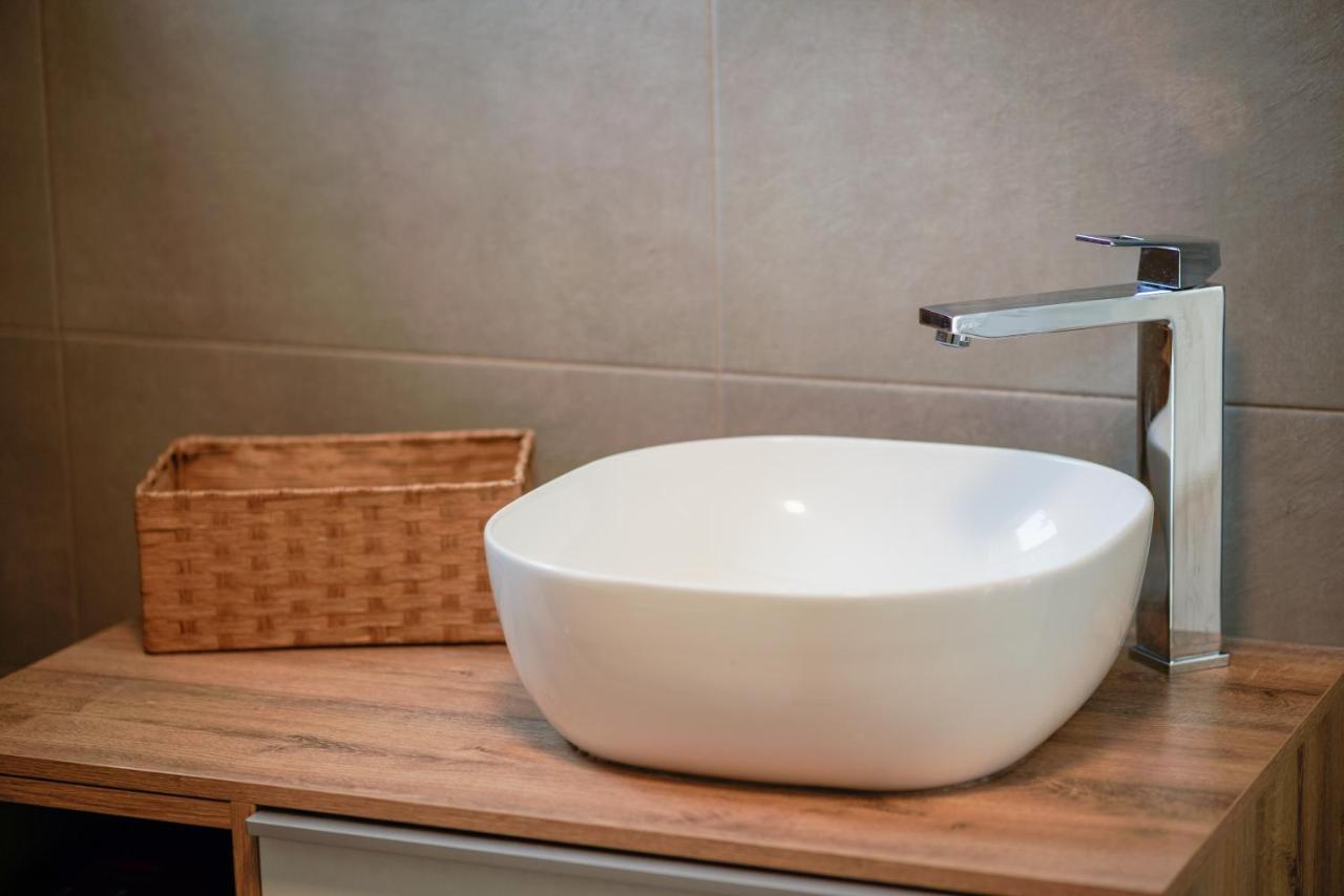 Pina Tourist Apartments Βόντιτσε Εξωτερικό φωτογραφία