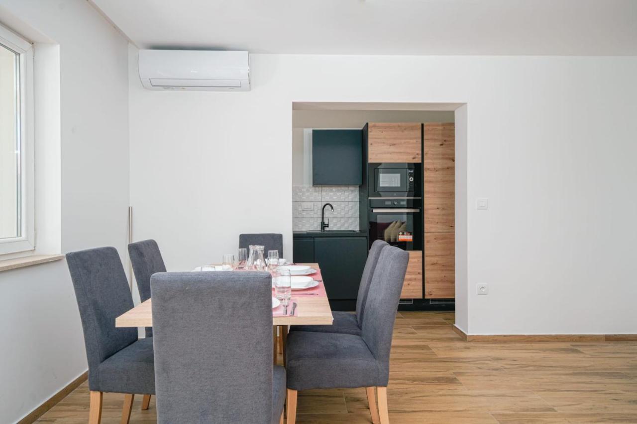 Pina Tourist Apartments Βόντιτσε Εξωτερικό φωτογραφία